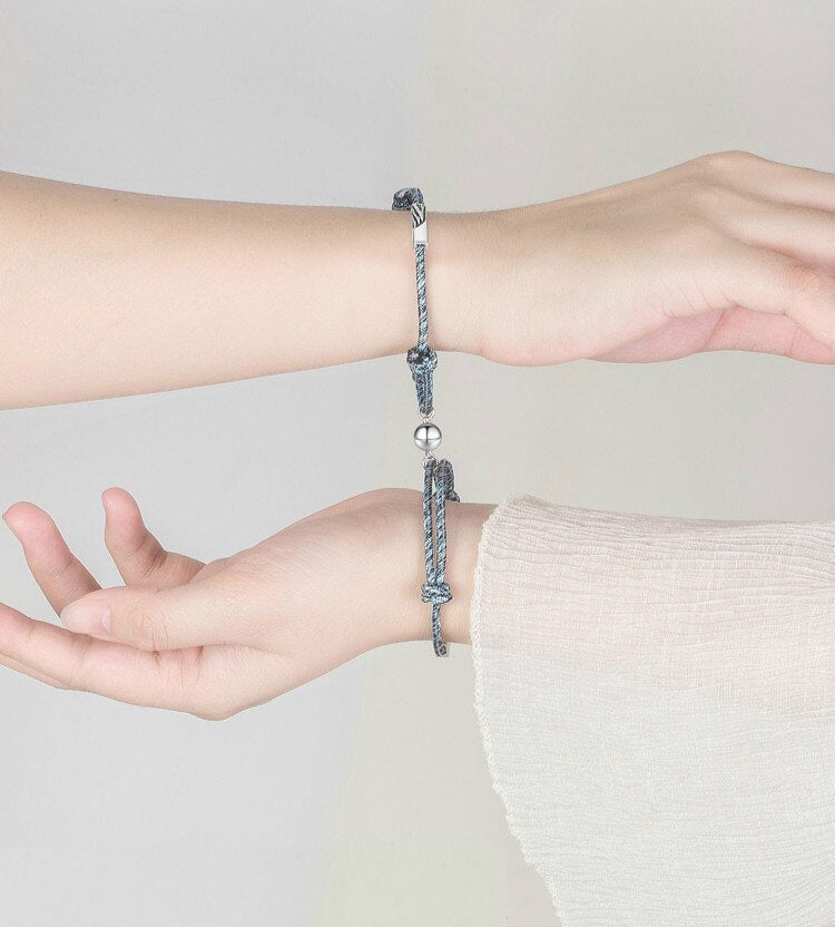 2pcs Couple Magnets Bracelets Attract Each Other Couple Lover Bracelet Pendants Charm Bracelet Jewelry Lover Christmas Gift 2020